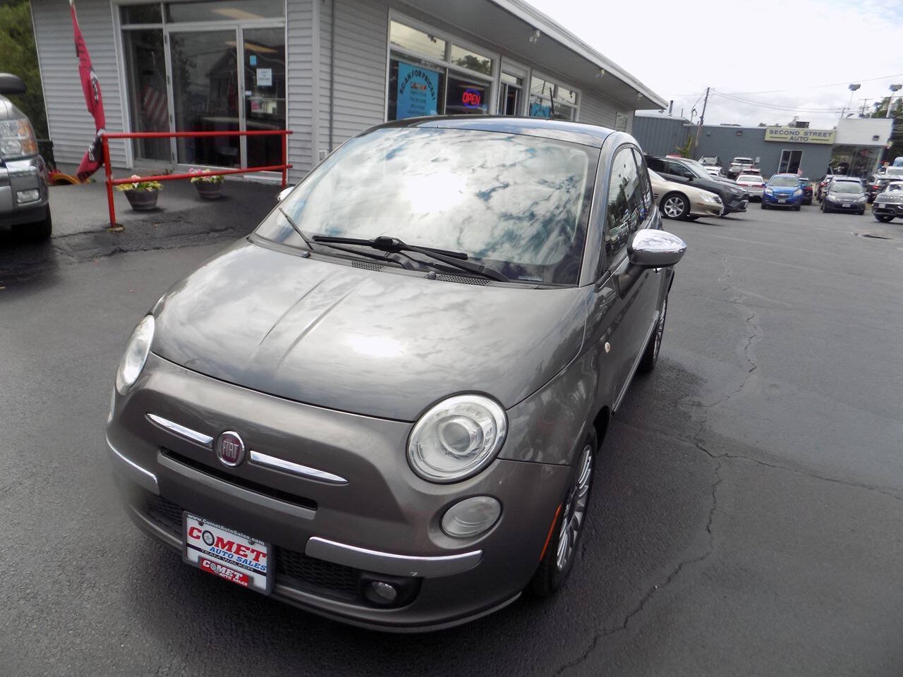 Used 2012 FIAT 500 Lounge FWD image 9