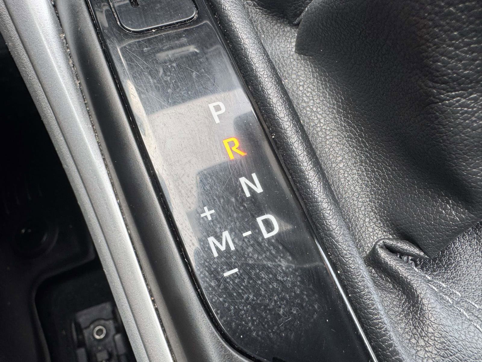 Used 2022 Toyota Highlander XLE AWD/4WD image 36