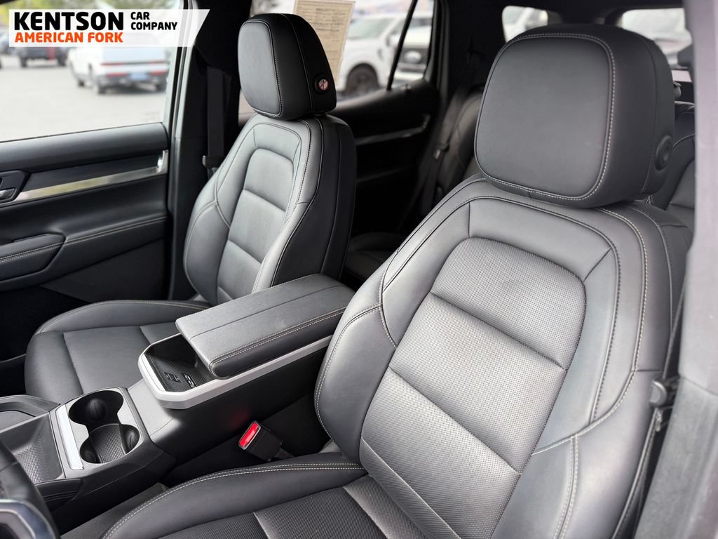 Used 2026 GMC Terrain Elevation w/ Elevation Premium Package AWD/4WD image 21
