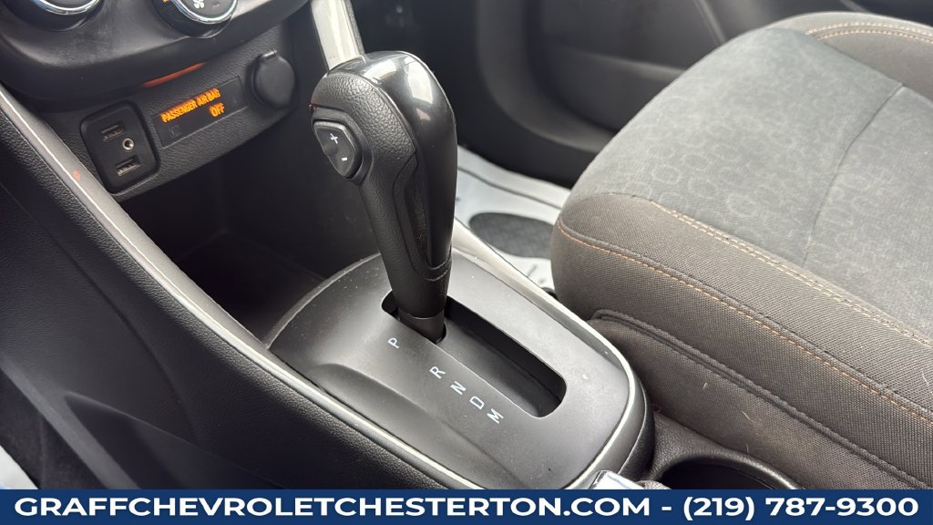 Used 2021 Chevrolet Trax LS w/ Tint and Cruise Package AWD/4WD image 29
