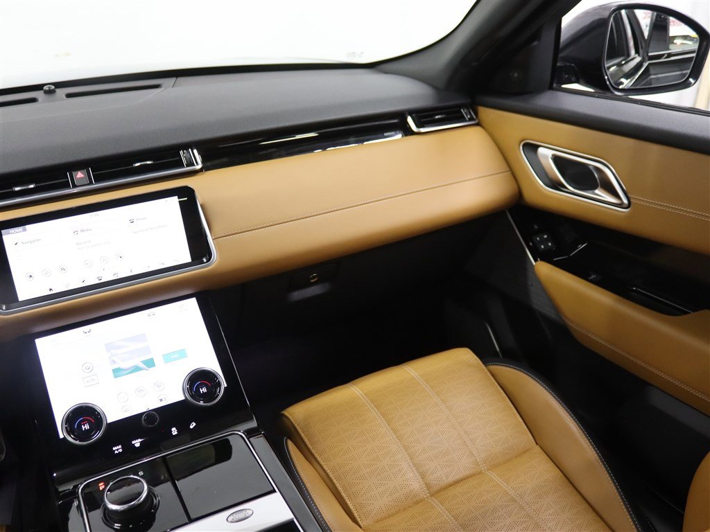 Used 2020 Land Rover Range Rover Velar R-Dynamic HSE image 19