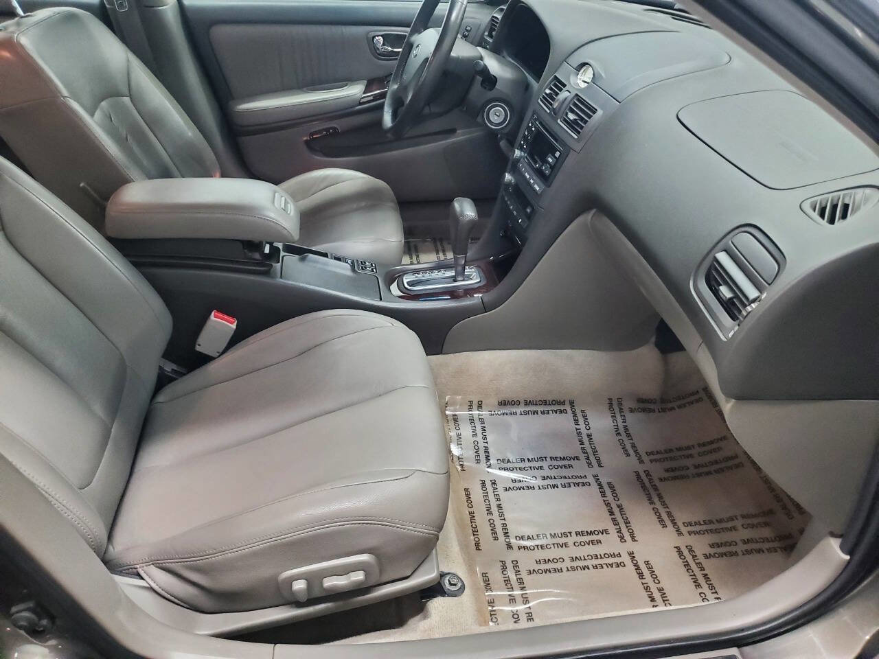 Used 2001 INFINITI I30 image 15