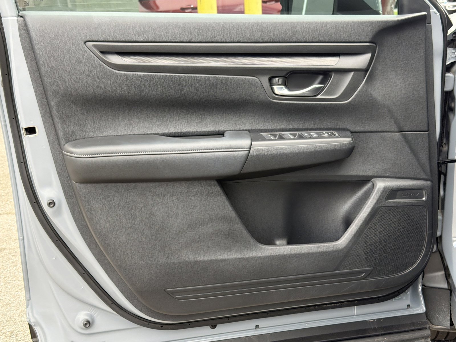 Used 2025 Honda CR-V EX image 16