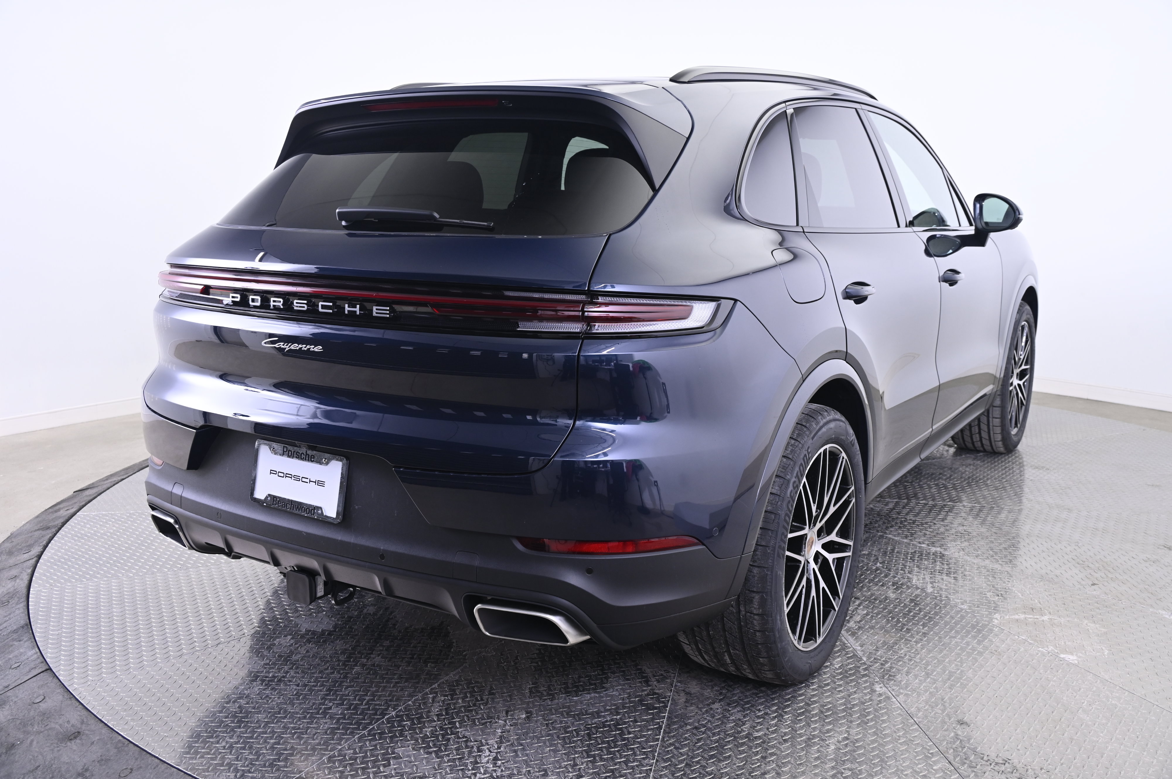 Certified 2026 Porsche Cayenne AWD/4WD image 7