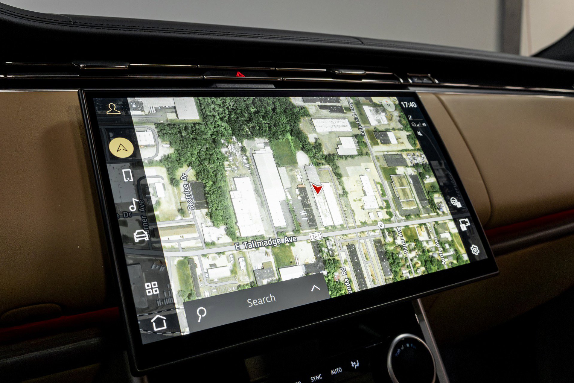 Used 2023 Land Rover Range Rover Autobiography image 69