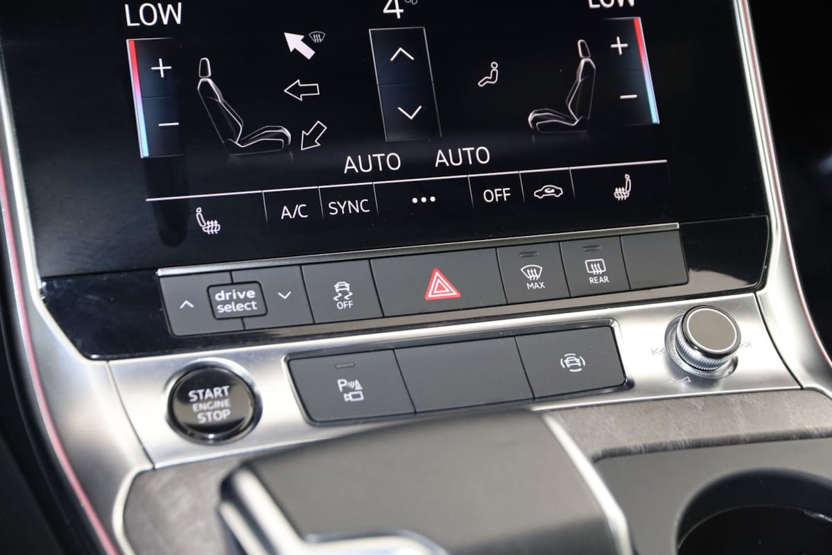 Used 2024 Audi A6 Premium Plus AWD/4WD image 28