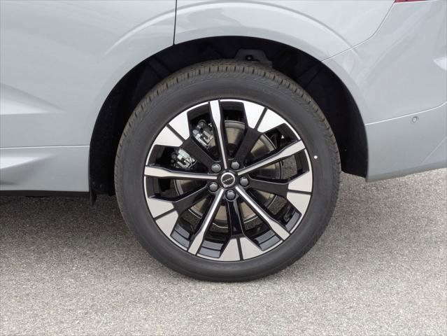 New 2026 Volvo XC60 T8 Plus w/ Protection Package Premier image 6
