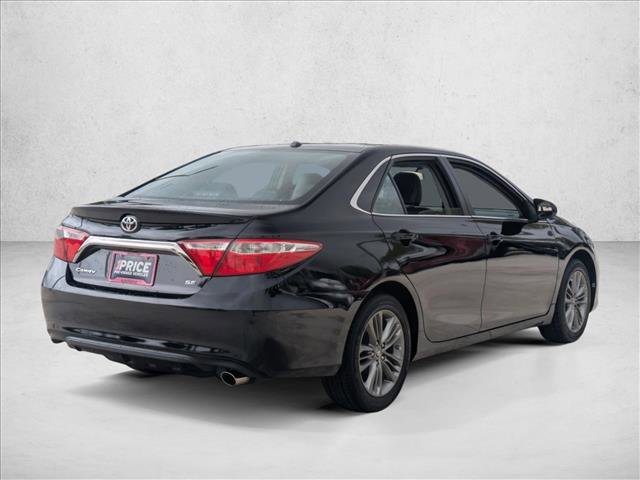 Used 2017 Toyota Camry SE w/ Moonroof Package image 5
