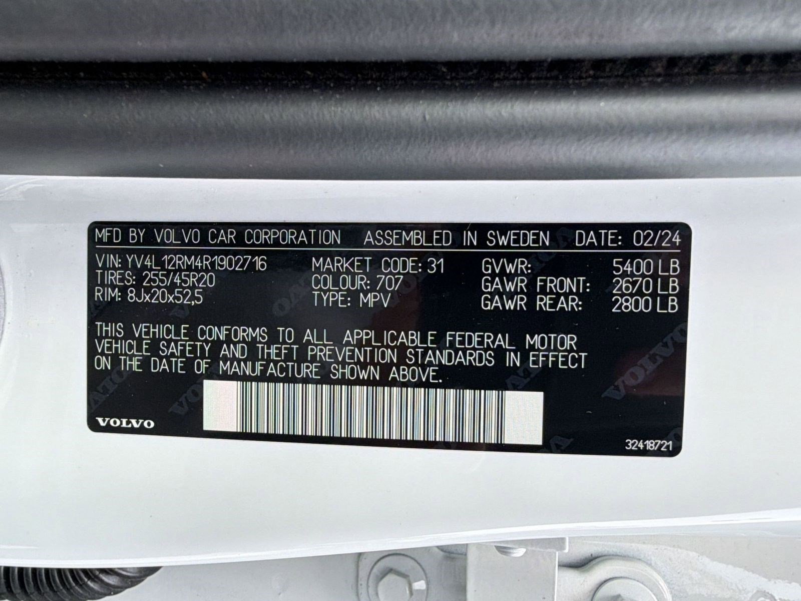 Certified 2024 Volvo XC60 B5 Ultimate image 21