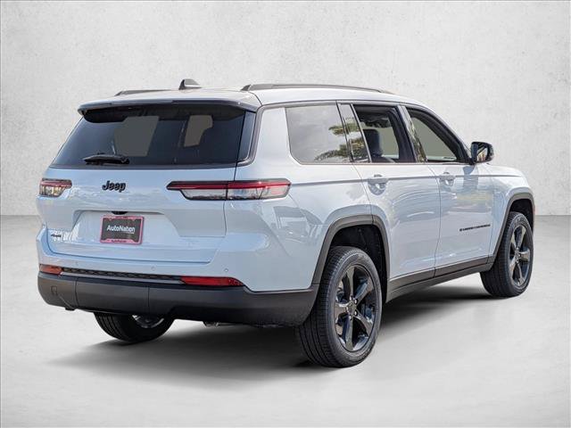 New 2026 Jeep Grand Cherokee L Limited w/ Limited Altitude Package AWD/4WD image 2