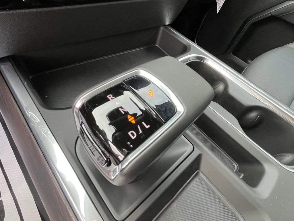 New 2026 GMC Sierra 1500 SLT w/ SLT Convenience Package image 36