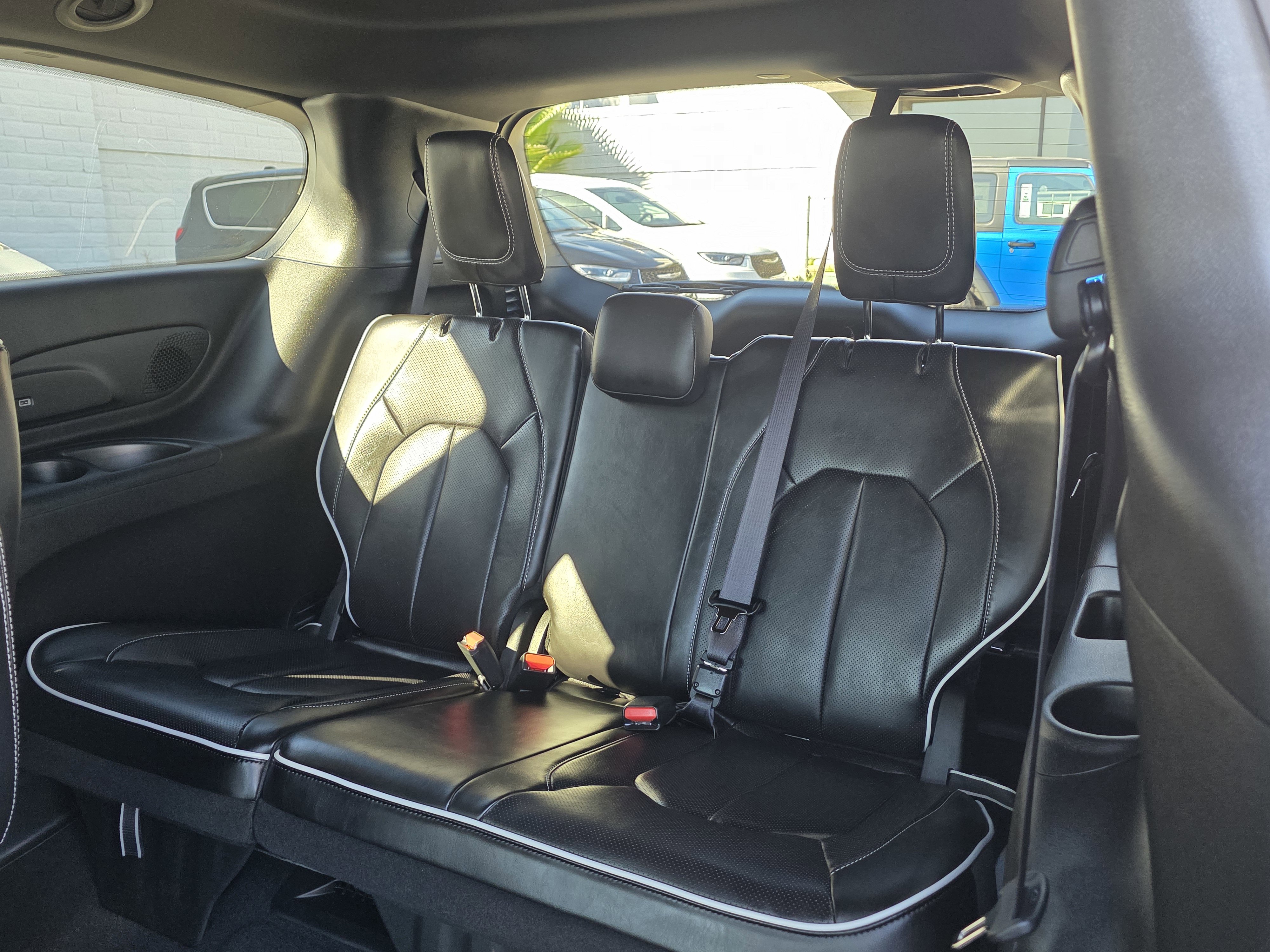 New 2026 Chrysler Pacifica Limited w/ S Appearance Package image 14