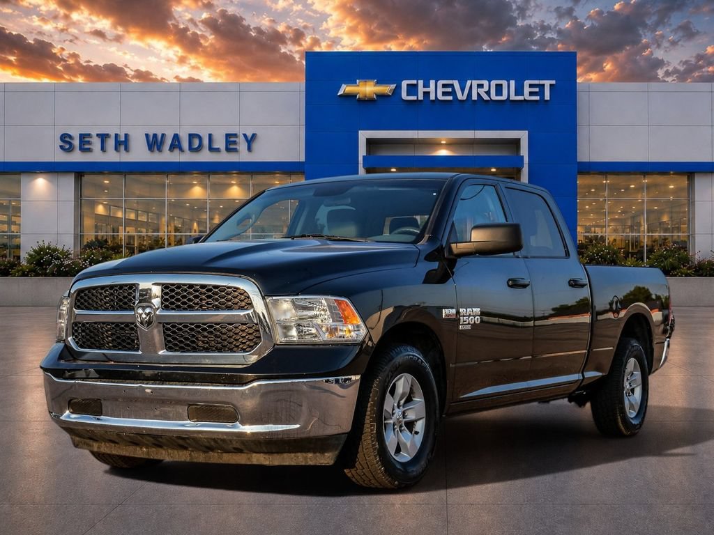 Used 2019 RAM 1500 Classic SLT RWD image 3