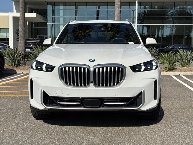 Used 2024 BMW X5 xDrive40i AWD/4WD image 4