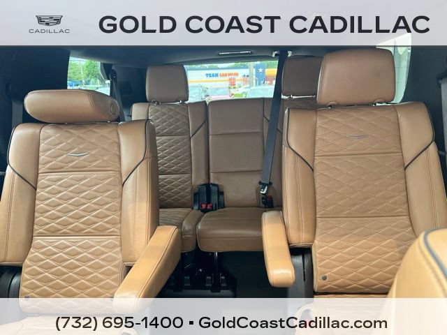 Certified 2022 Cadillac Escalade Premium Luxury AWD/4WD image 24
