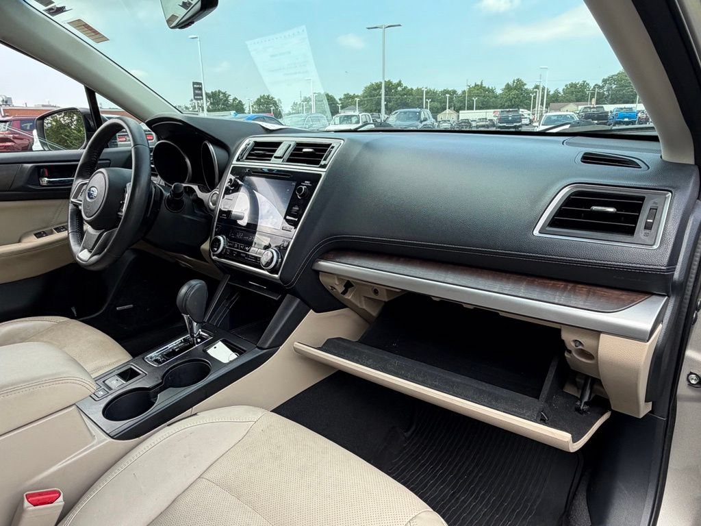 Used 2019 Subaru Outback 2.5i Limited AWD/4WD image 12