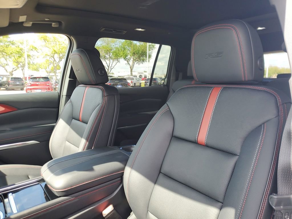 New 2026 Chevrolet Traverse RS image 16