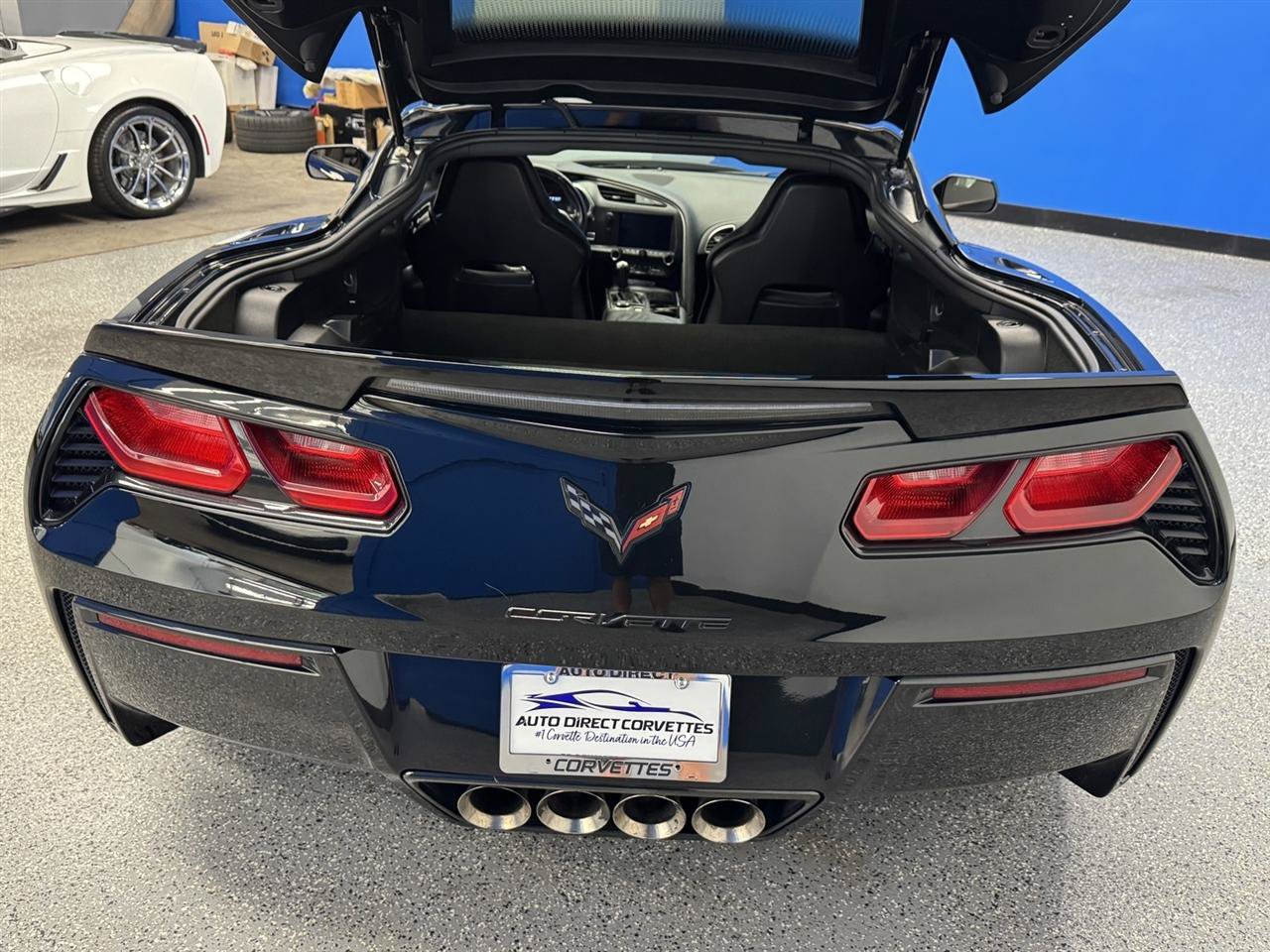 Used 2016 Chevrolet Corvette Stingray Coupe w/ Carbon Flash Badge Package RWD image 26