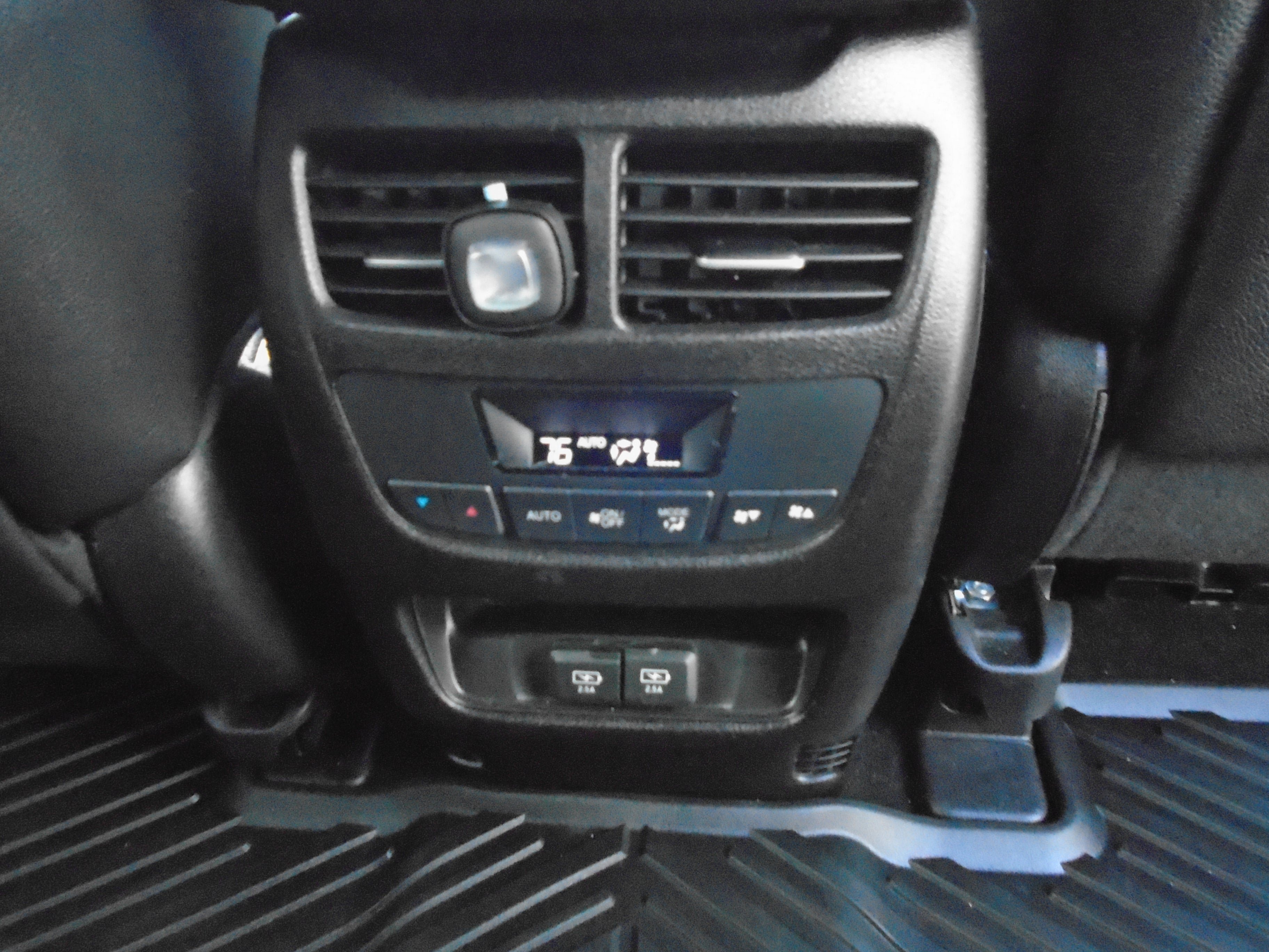 Used 2020 Acura MDX w/ Technology Package AWD/4WD image 31