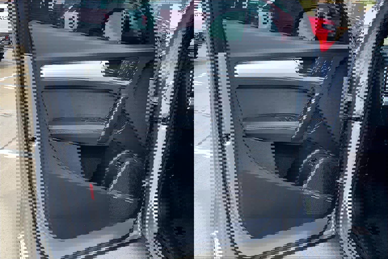 Used 2024 Audi Q5 e Premium Plus image 22