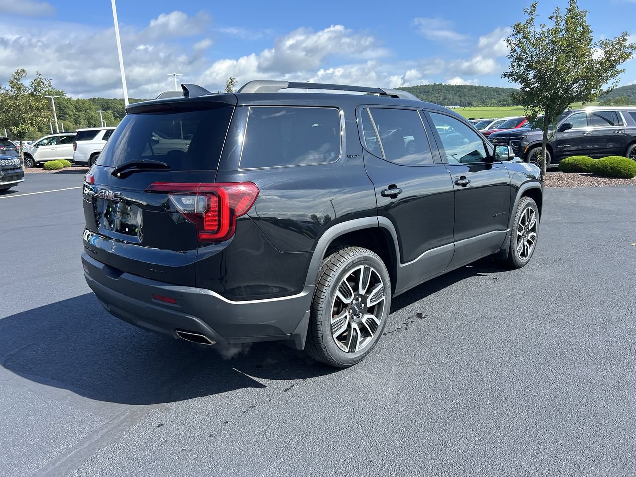 Used 2021 GMC Acadia SLT w/ Elevation Edition AWD/4WD image 7