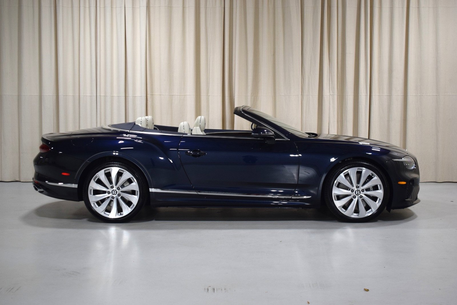New 2026 Bentley Continental GTC image 5