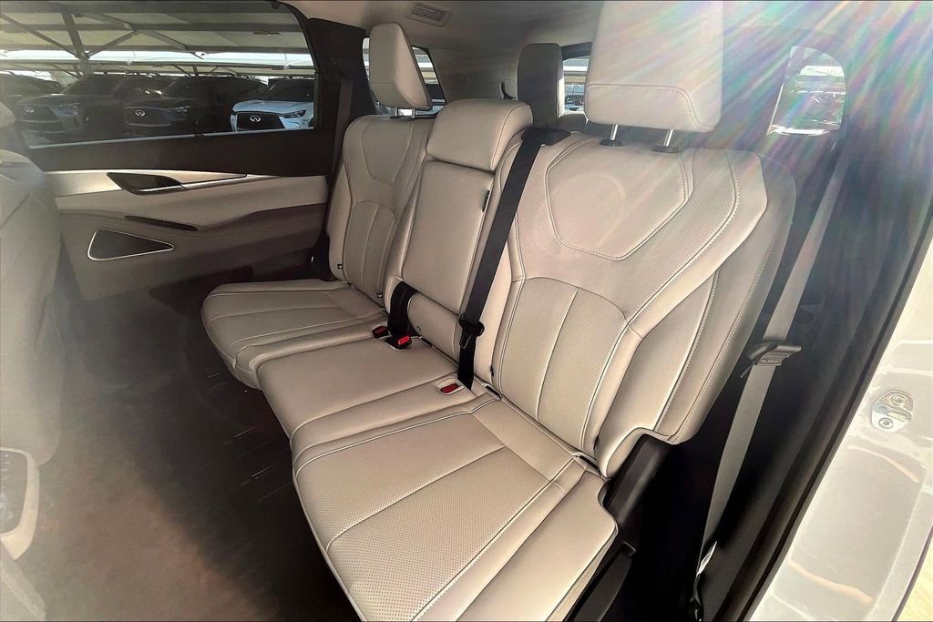 New 2026 INFINITI QX60 Luxe FWD image 10