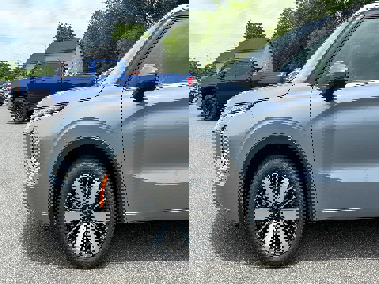 New 2025 Mitsubishi Outlander SEL image 16