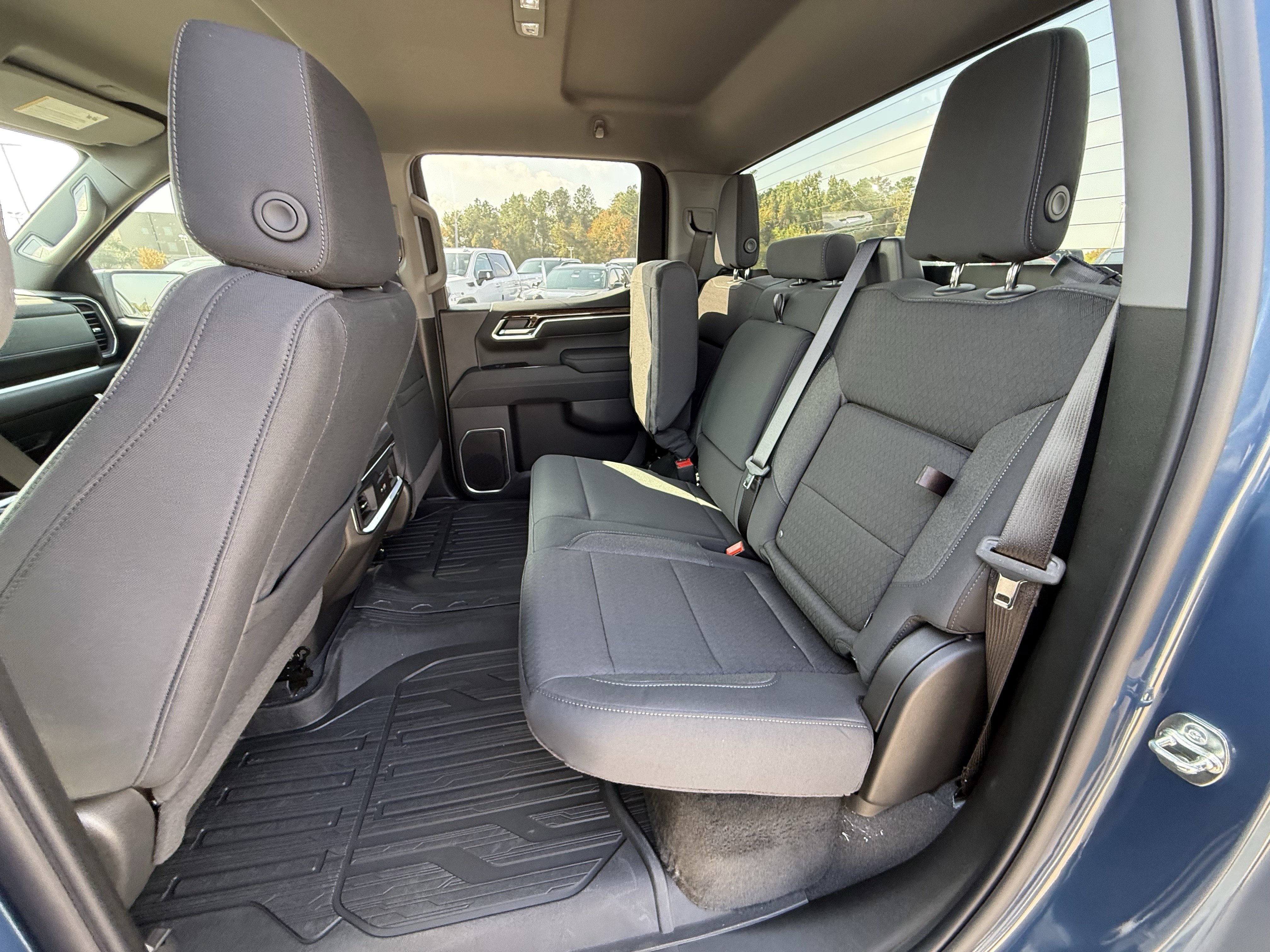 New 2026 GMC Sierra 1500 Elevation image 16