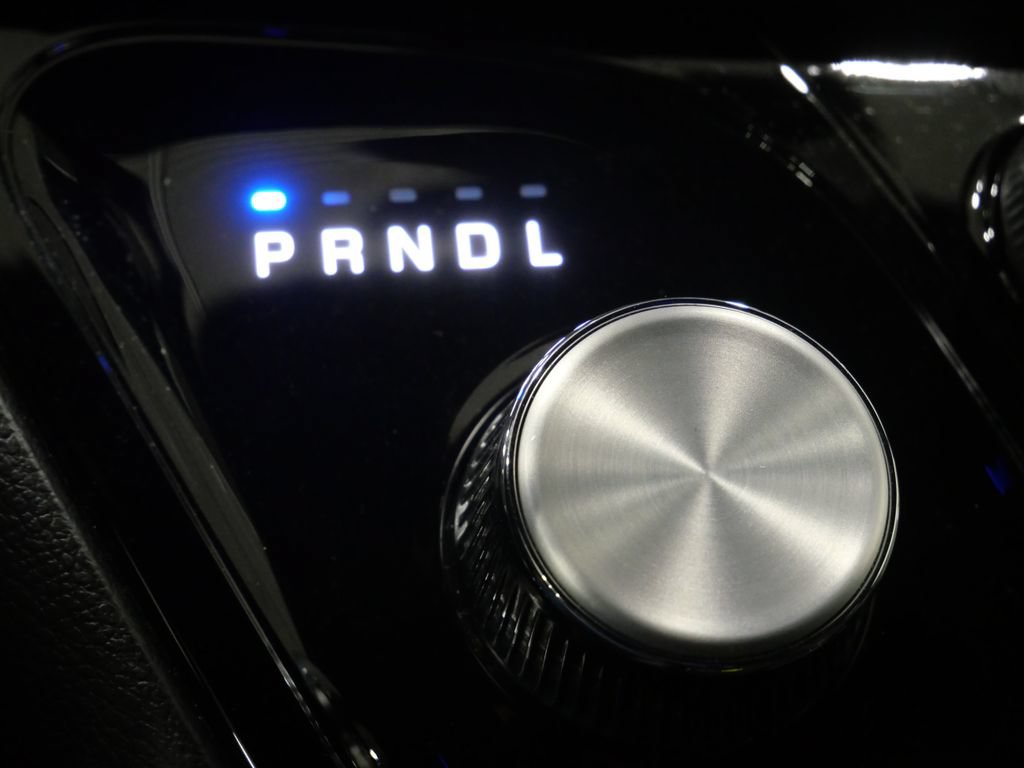Used 2025 Chrysler Pacifica Select FWD image 22