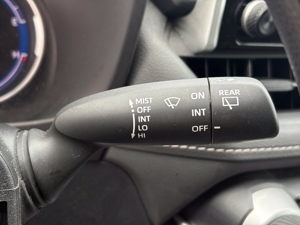Used 2024 Toyota RAV4 LE AWD/4WD image 19