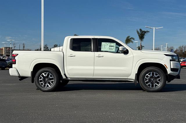 New 2026 Nissan Frontier SV w/ Tow Package AWD/4WD image 3