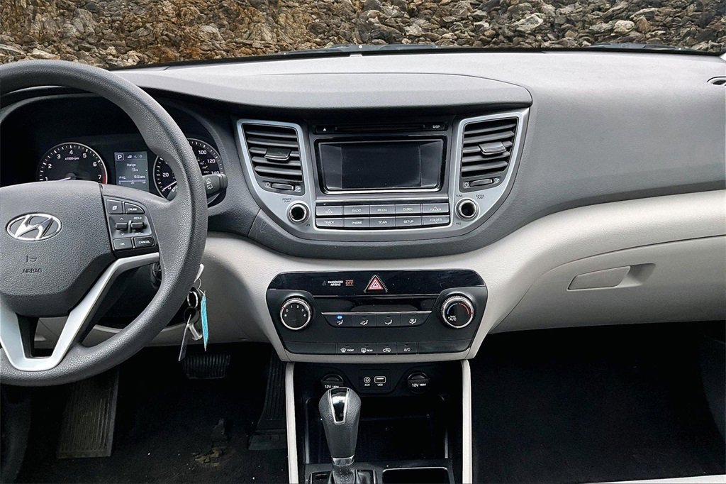 Used 2018 Hyundai Tucson SE image 6