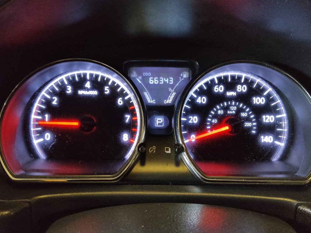 Used 2016 Nissan Versa SL image 23