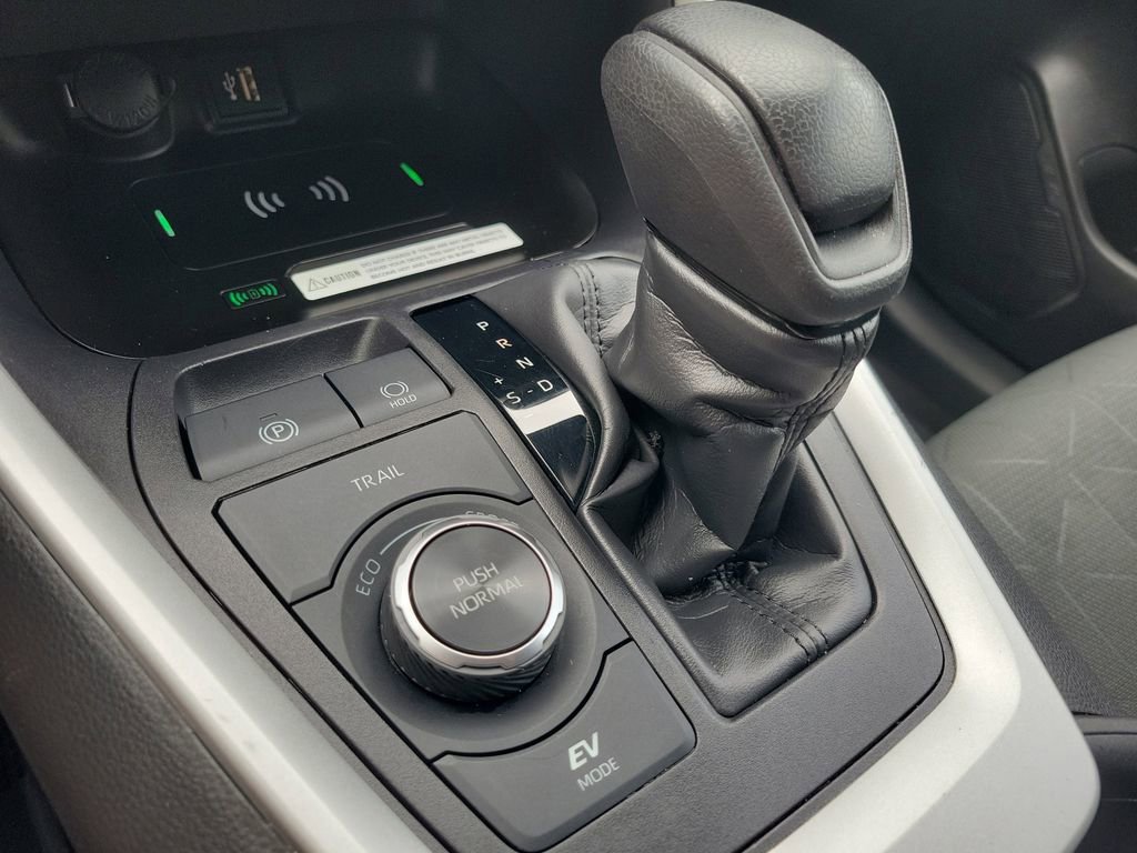 Used 2024 Toyota RAV4 AWD Hybrid image 34