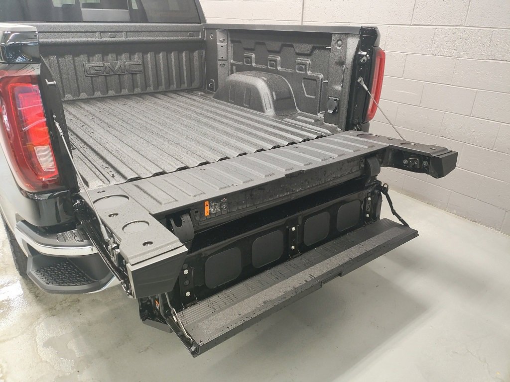 New 2026 GMC Sierra 1500 SLT w/ SLT Premium Plus Package image 22