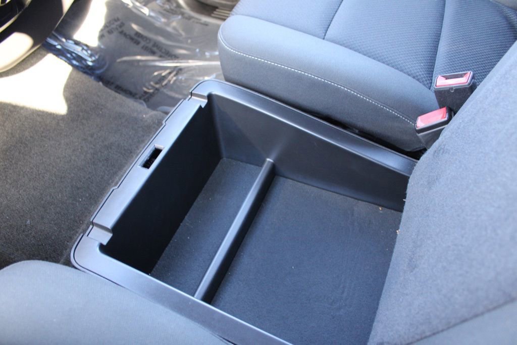 Used 2017 Chevrolet Silverado 1500 LT w/ All Star Edition image 38