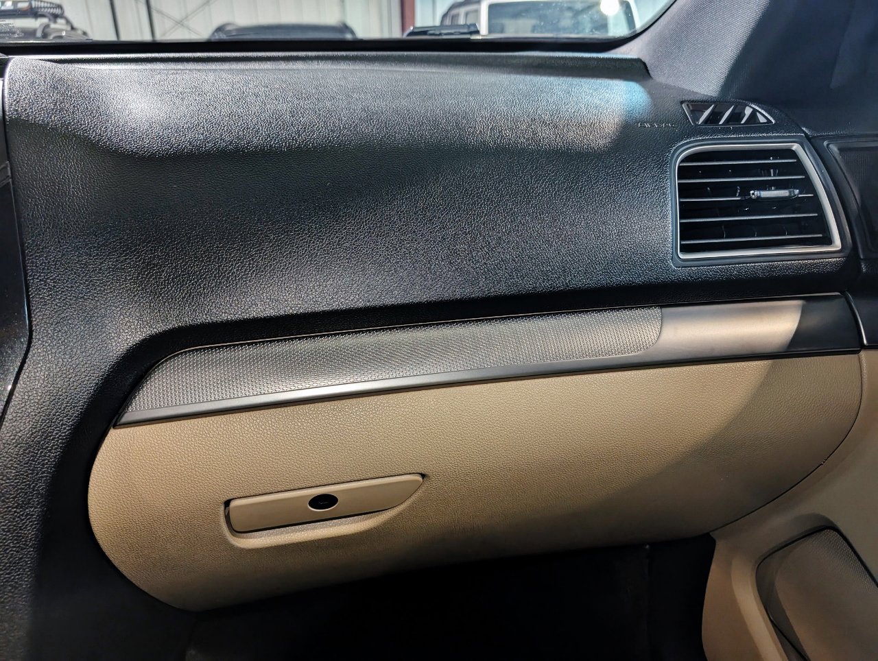 Used 2017 Ford Explorer FWD image 36