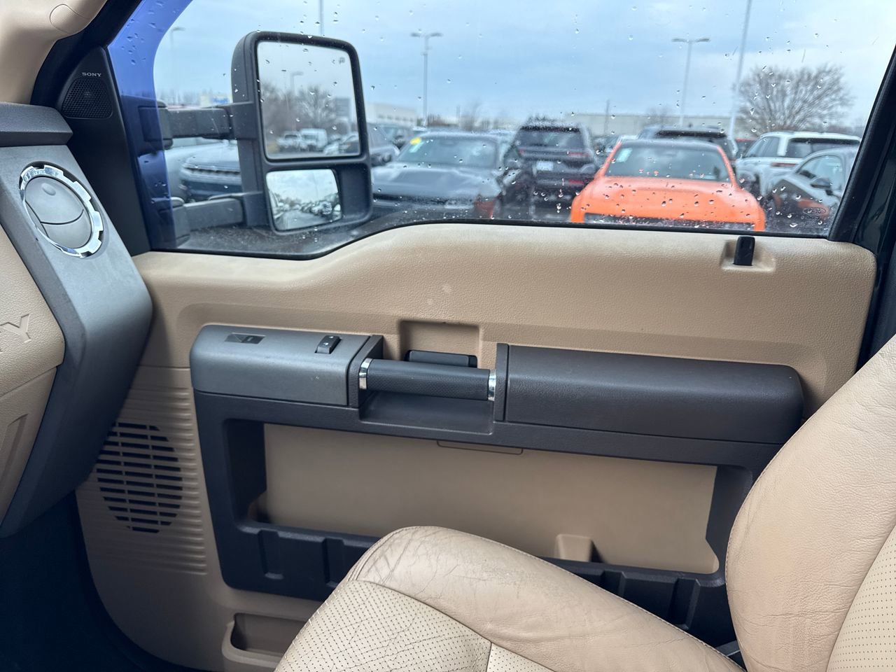 Used 2014 Ford F250 Lariat image 25