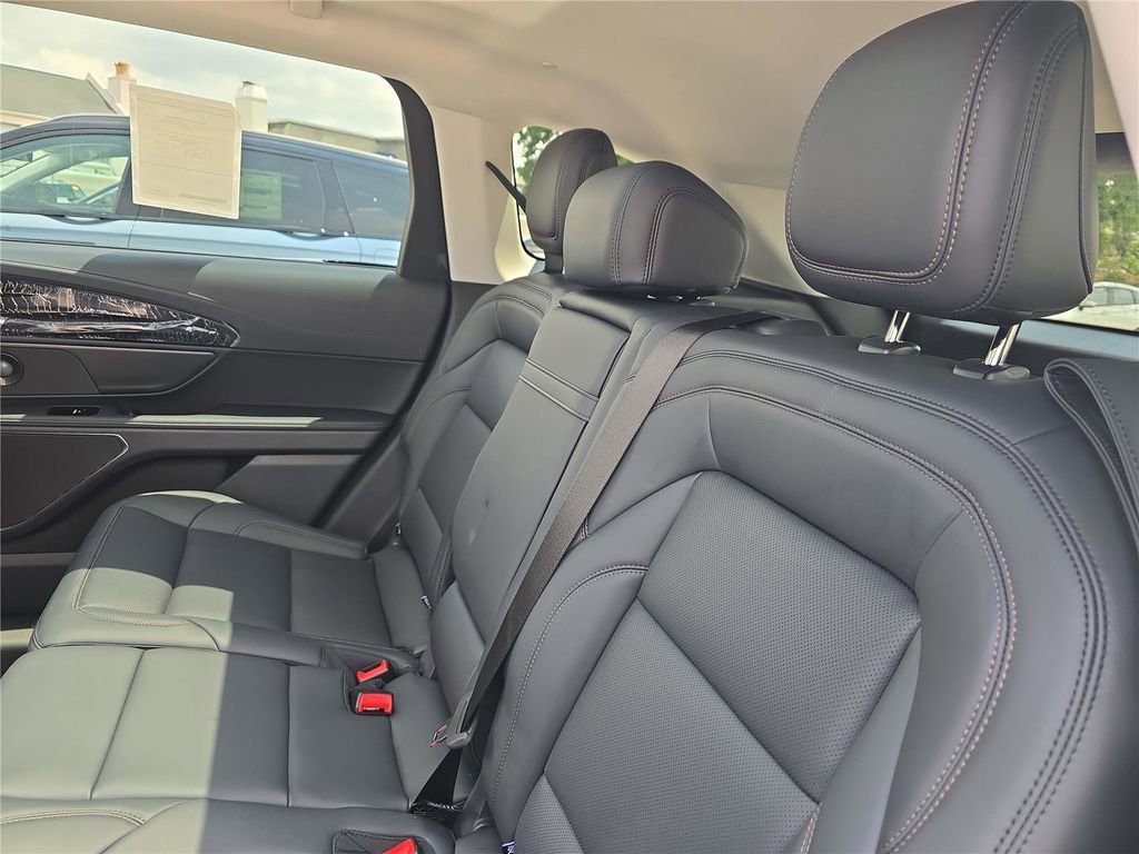 New 2026 Lincoln Nautilus Premier w/ Equipment Group 102A AWD/4WD image 11