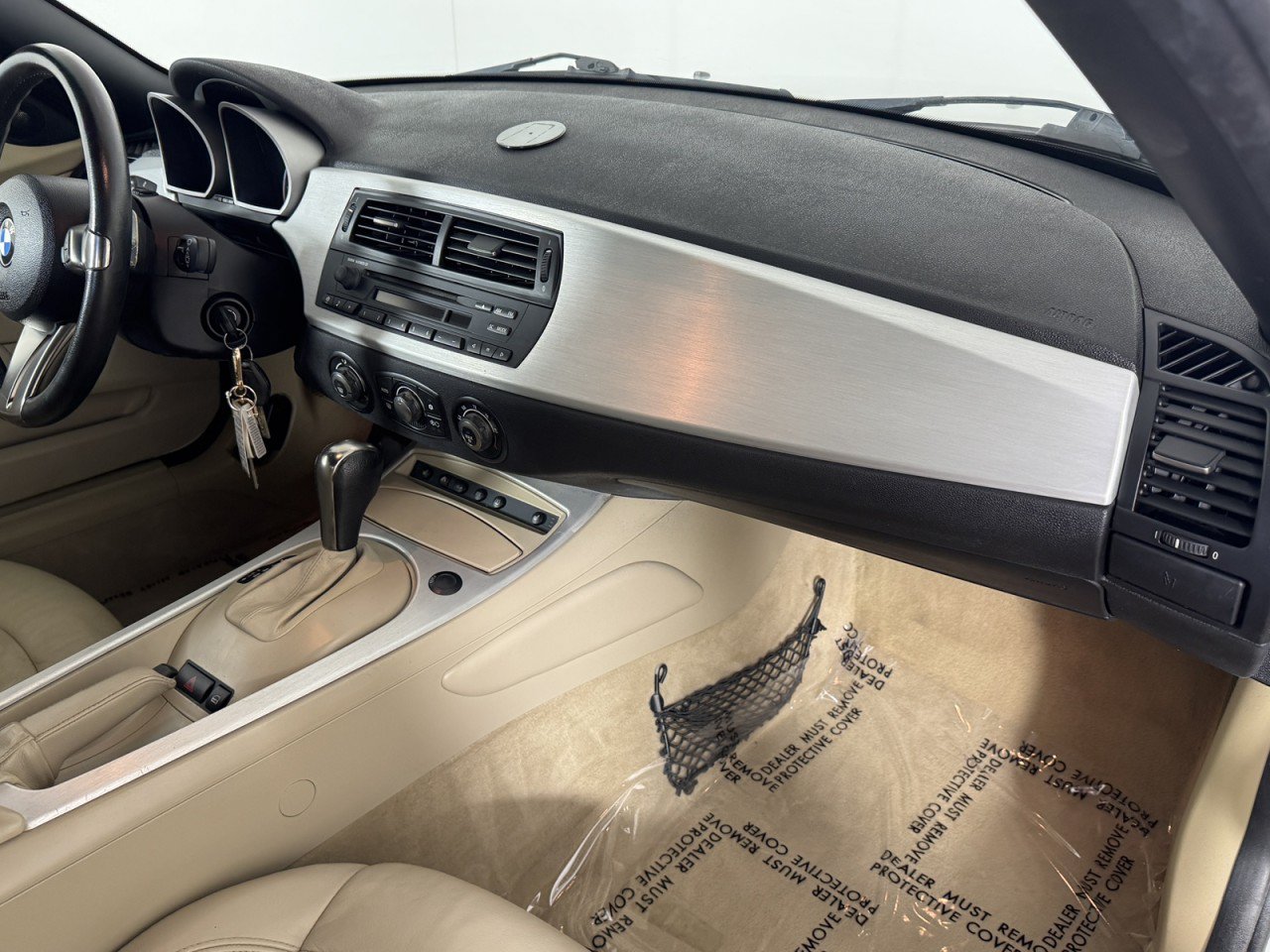 Used 2007 BMW Z4 3.0i RWD image 9