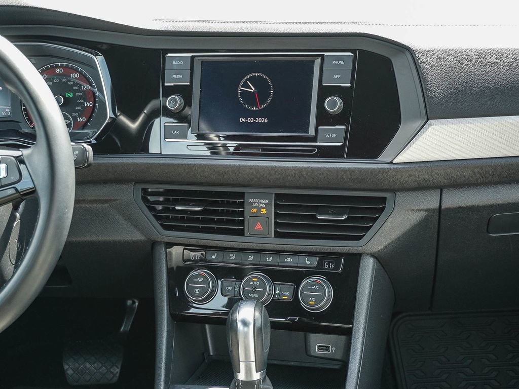 Used 2019 Volkswagen Jetta R-Line image 15