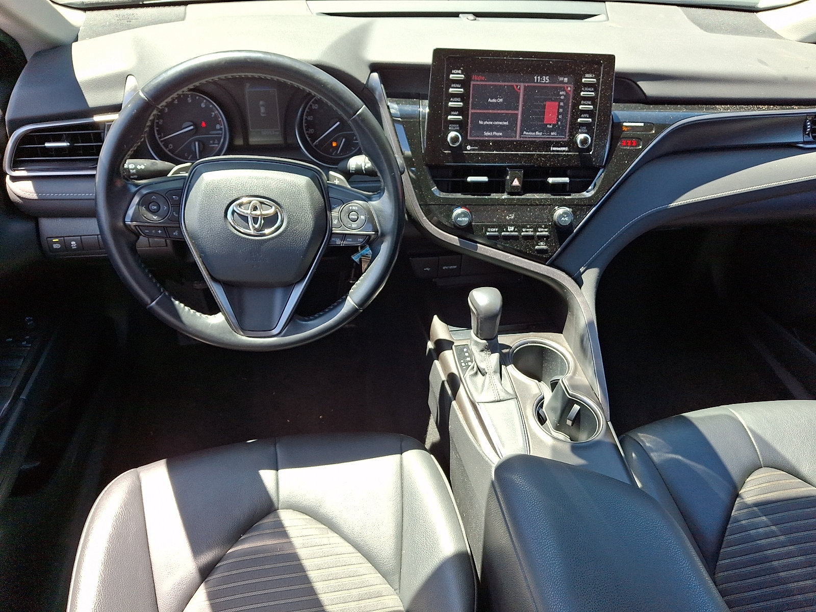 Used 2021 Toyota Camry SE FWD image 9