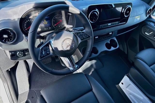 New 2026 Mercedes-Benz Sprinter 2500 image 9