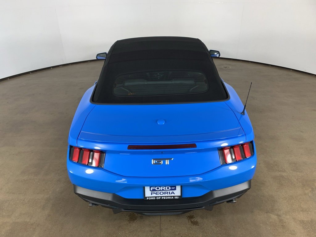 Used 2025 Ford Mustang GT Premium image 11