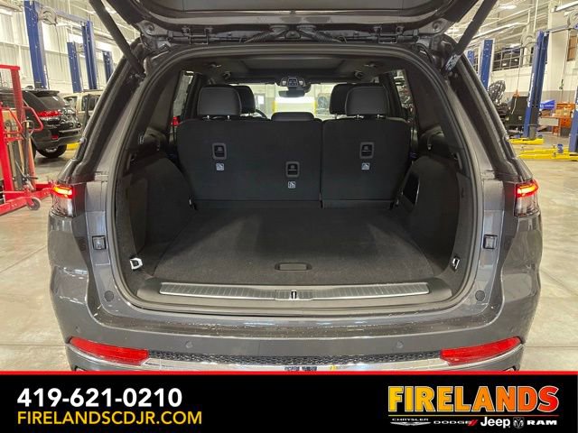 New 2025 Jeep Grand Cherokee Overland w/ Trailer Tow Package image 16