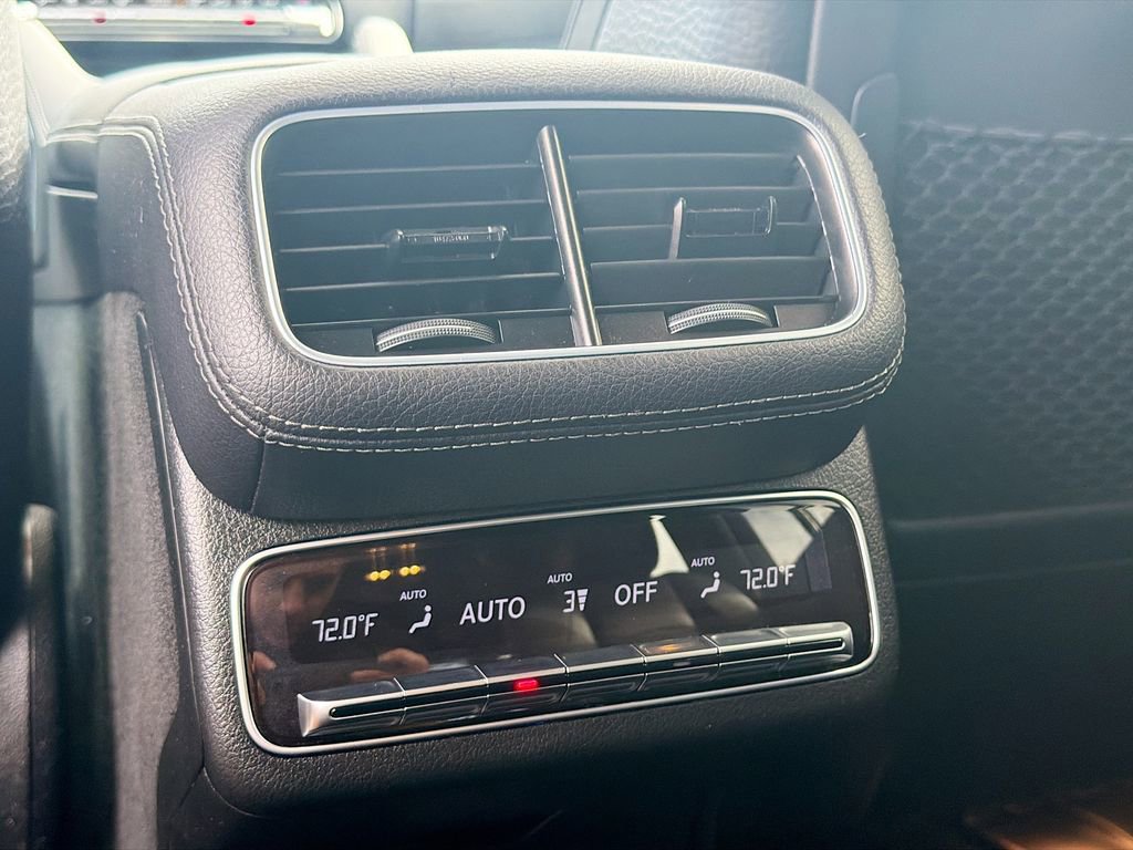 Used 2025 Mercedes-Benz GLS 450 4MATIC w/ Pinnacle Trim Package image 20