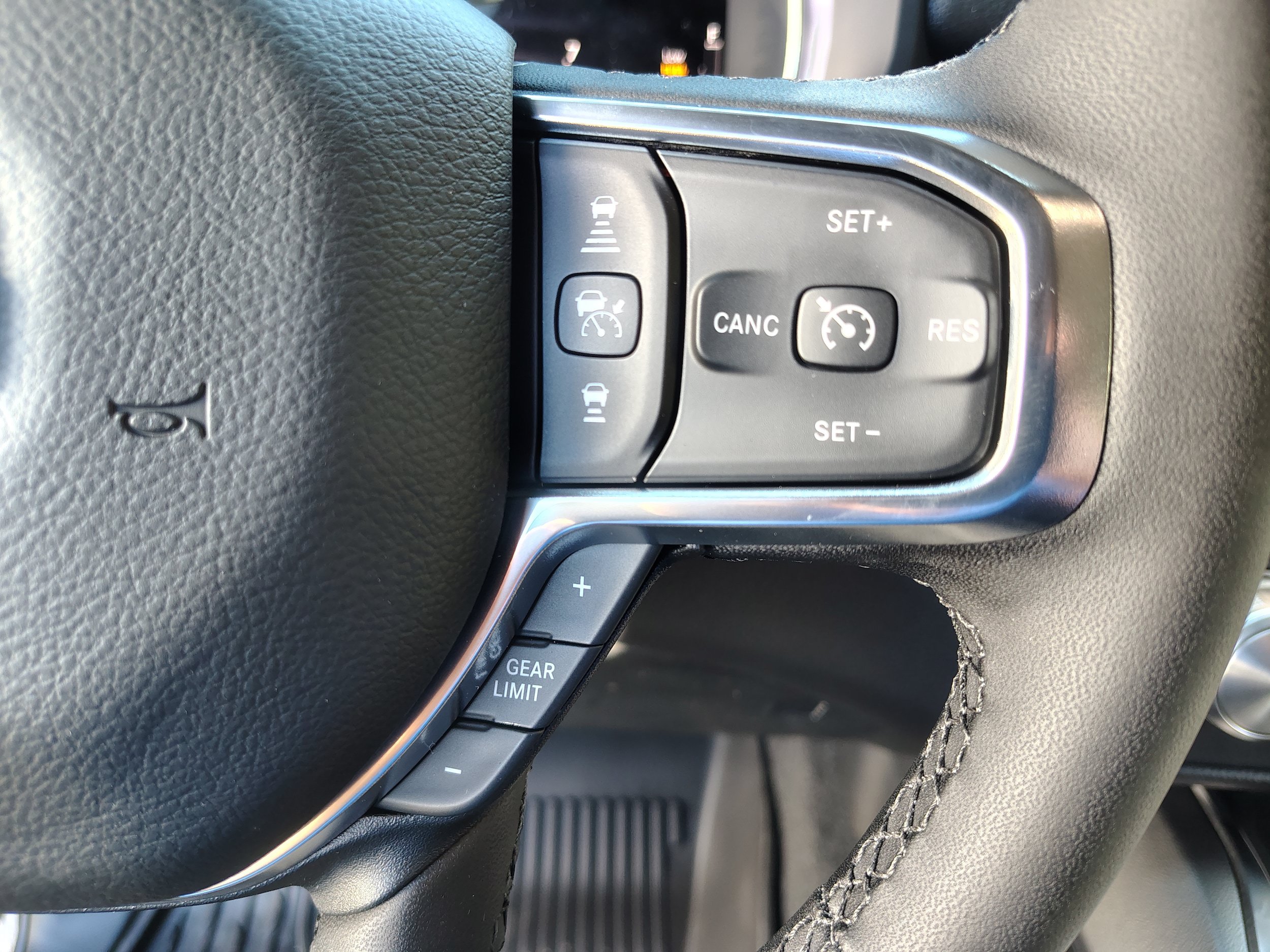 New 2027 RAM 1500 Laramie AWD/4WD image 36