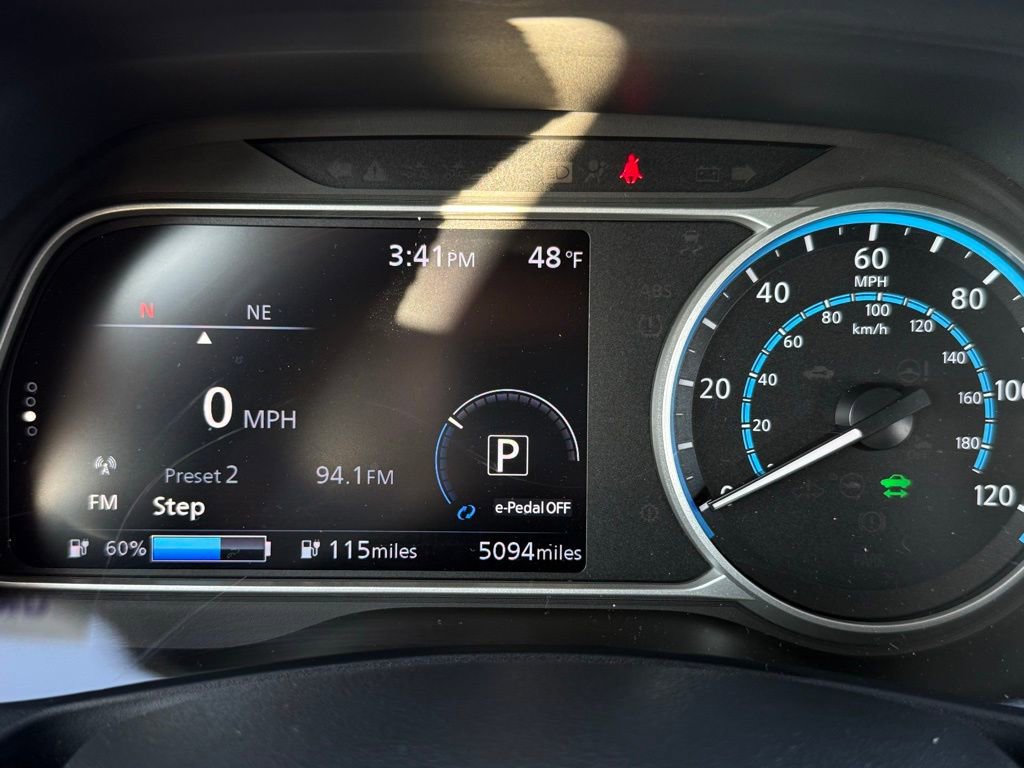 Certified 2025 Nissan Leaf SV Plus image 32