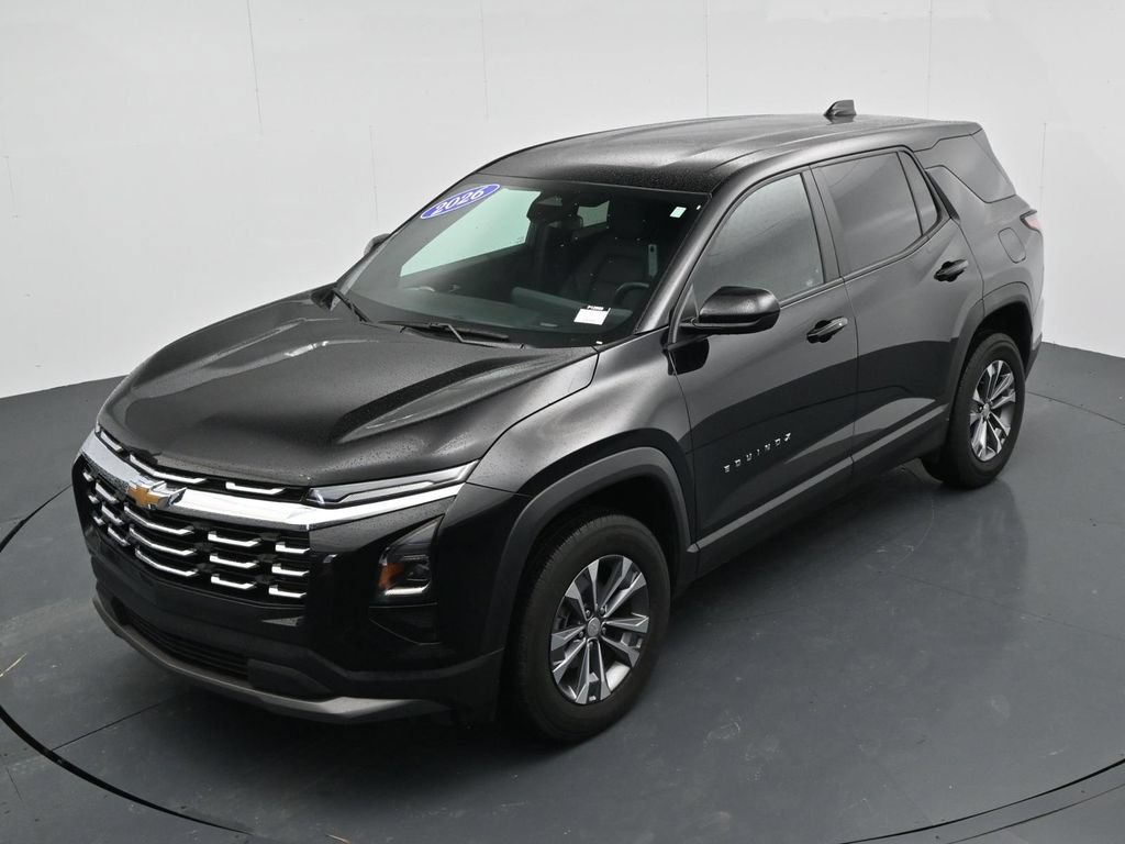 Used 2026 Chevrolet Equinox LT w/ Convenience Package II FWD image 18